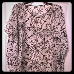 Black and White Flowy Top